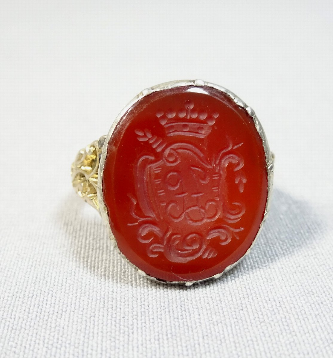 Medieval Ring With Carnelian Agate Intaglio Seal With Heraldic Engraving, Coat Of Arms & Crown Of Marquis-photo-5