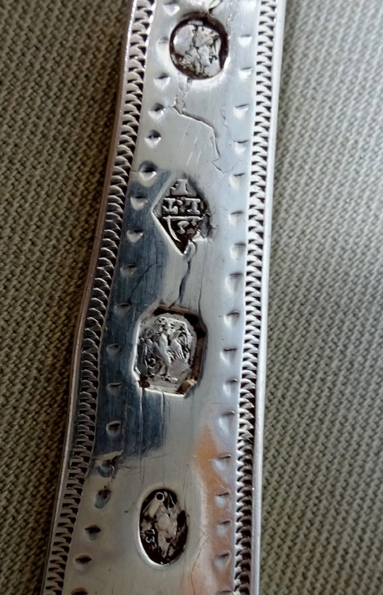 Silver Sprinkling Spoon Or Saupoudreuse, Late 18th , Early 19th Century,  2e Coq Hallmark, Goldsmith L.t.f To Be Identified-photo-3