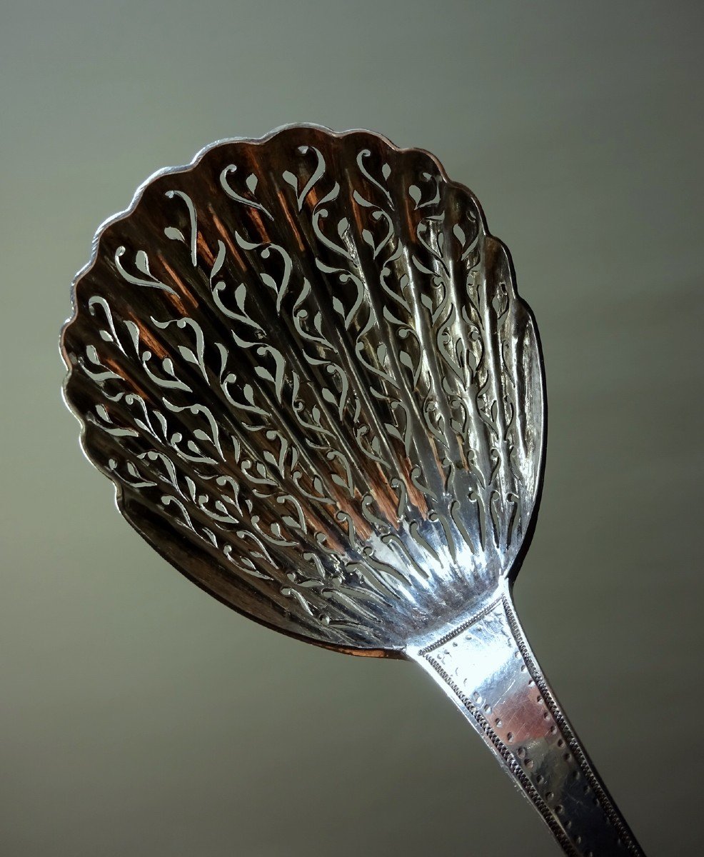 Silver Sprinkling Spoon Or Saupoudreuse, Late 18th , Early 19th Century,  2e Coq Hallmark, Goldsmith L.t.f To Be Identified-photo-7