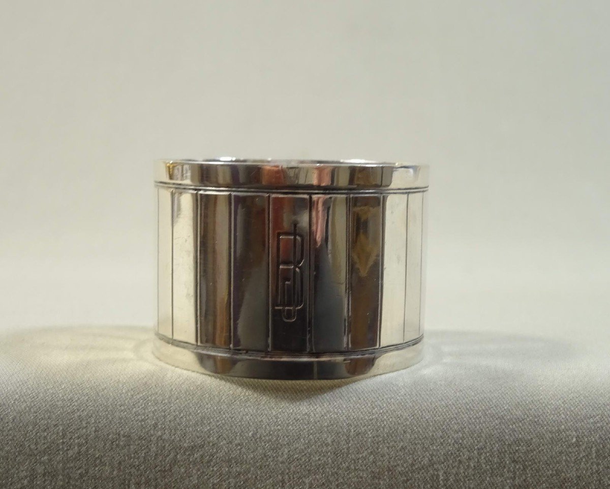 Flowing Or Napkin Ring From The Art Deco Period In Shape And Clean Lines In Silver Minerva-photo-3