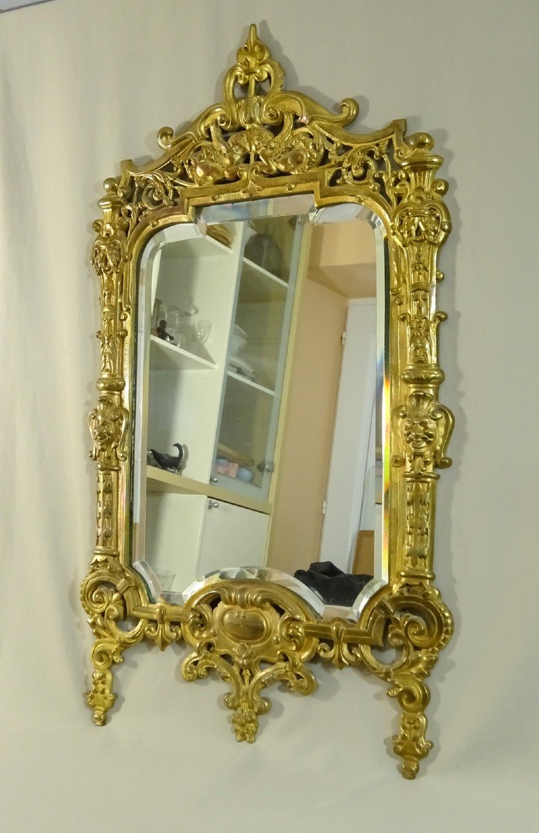 Miroir Du XIXeme Siècle En Bronze Doré, Beau Modèle De Style Baroque à Fronton Aux Sphinges Ailées Et Mascarons-photo-3