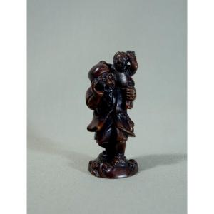 Japon, Par Gyokusho, Netsuke  En Bois Sculpte Signe 玉昇, mi XIXeme Siecle, Debut Période Meiji