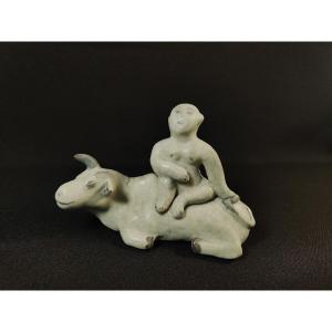 Chine Dynastie Yuan,  Statuette Garçon Chevauchant un Buffle d'Eau, Terre Cuite Glaçurée