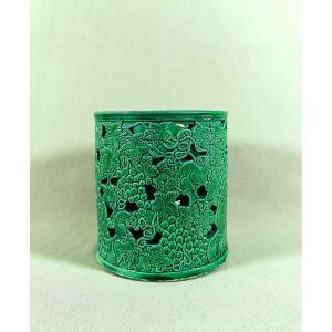 Republic Of China, Porcelain Brush Pot Or Bitong, Decorated With Lemurs Amongst Vine Leaves 