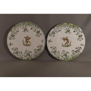 Longchamp Paire de Plats à Decor en Camaieu de Verts de Brigands Grotesques 