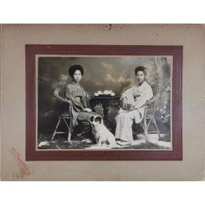 Photographie Ancienne, Jeunes Femmes Japonaises à l'heure du Thé, Signée S. Choomer