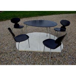 Arne Jacobsen &amp; Fritz Hansen Editeur,  Quatre Chaises Fourmi &amp; Table Ovo&iuml;de , Edition Originale 1952