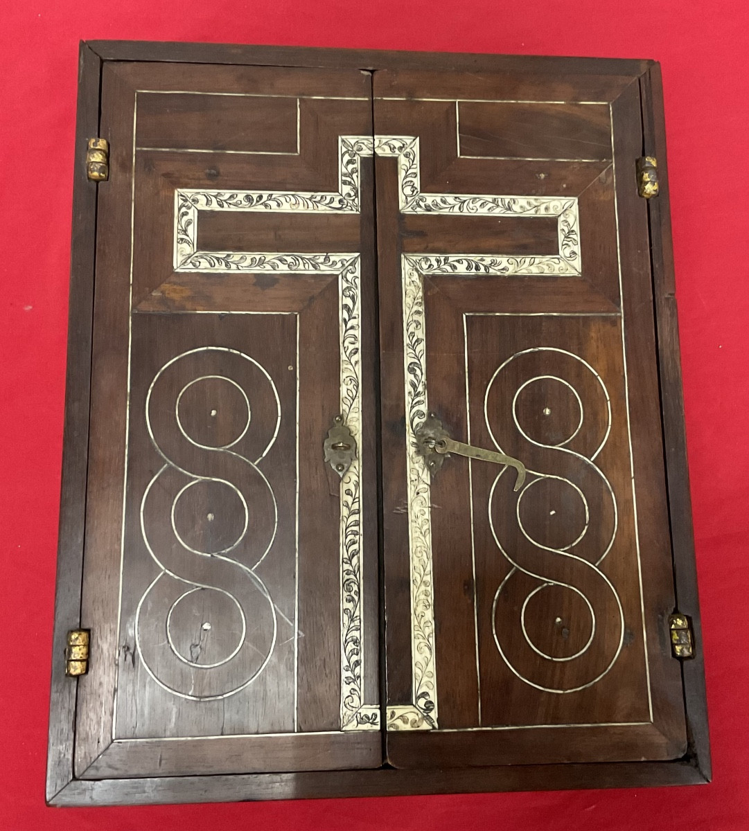 Triptych-reliquary ("ex Ossibus") In Mahogany, Interior: Work Of Nuns, 17th Century Spain-photo-2