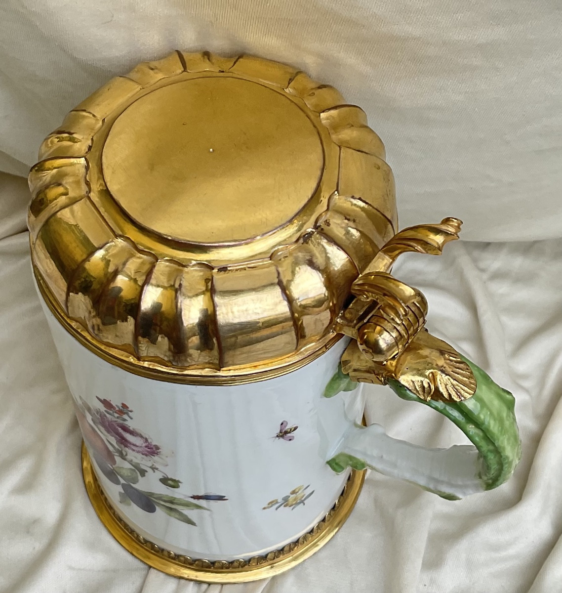 Mug, Meissen Porcelain, Polychrome Decoration: Flowers, Fruits, Insects, Mid-18th Century -photo-2