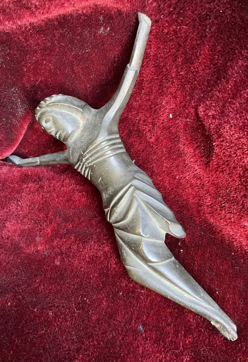 Figure de Jésus Christ Crucifié en Bronze moulu ,France d’Époque Gothique de XIVème Siècle -photo-3