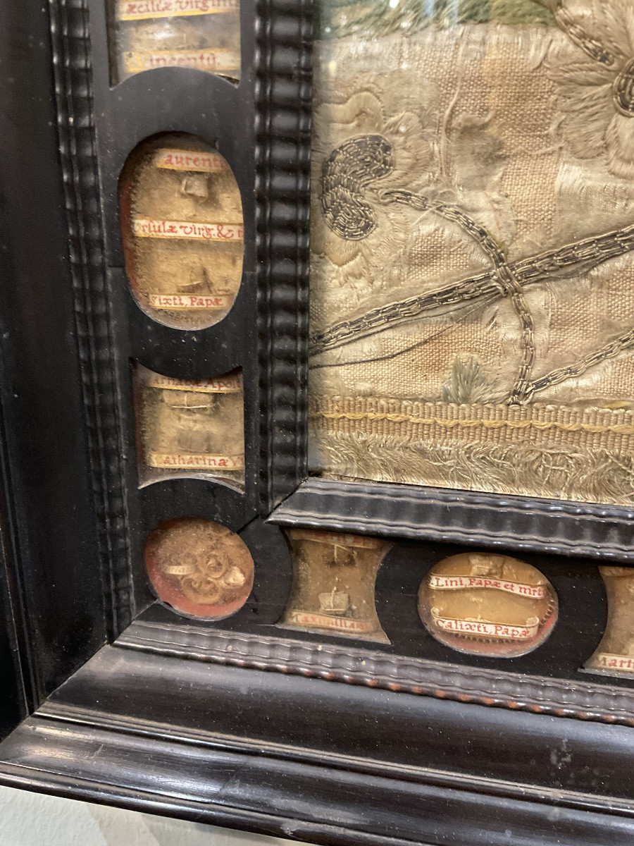Grand Cadre Reliquaires en Bois ébonisé abritant des Reliques de Saints et Martyrs Italie XVIIe-photo-6