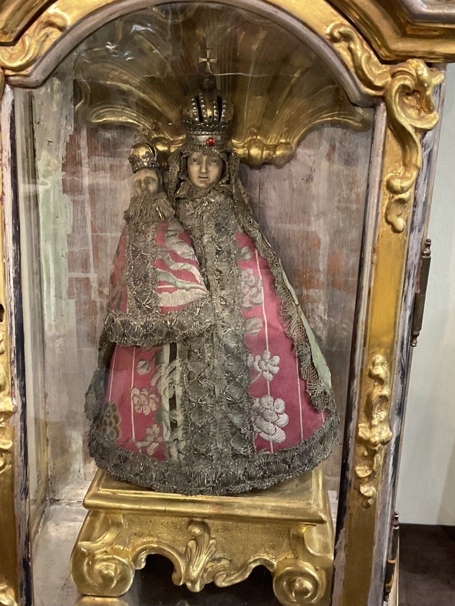Vitrine de Dévotion ( Travail de Soeurs ) , Vierge à l’Enfant en Cire,  couronnées, Tirol XVIII-photo-2
