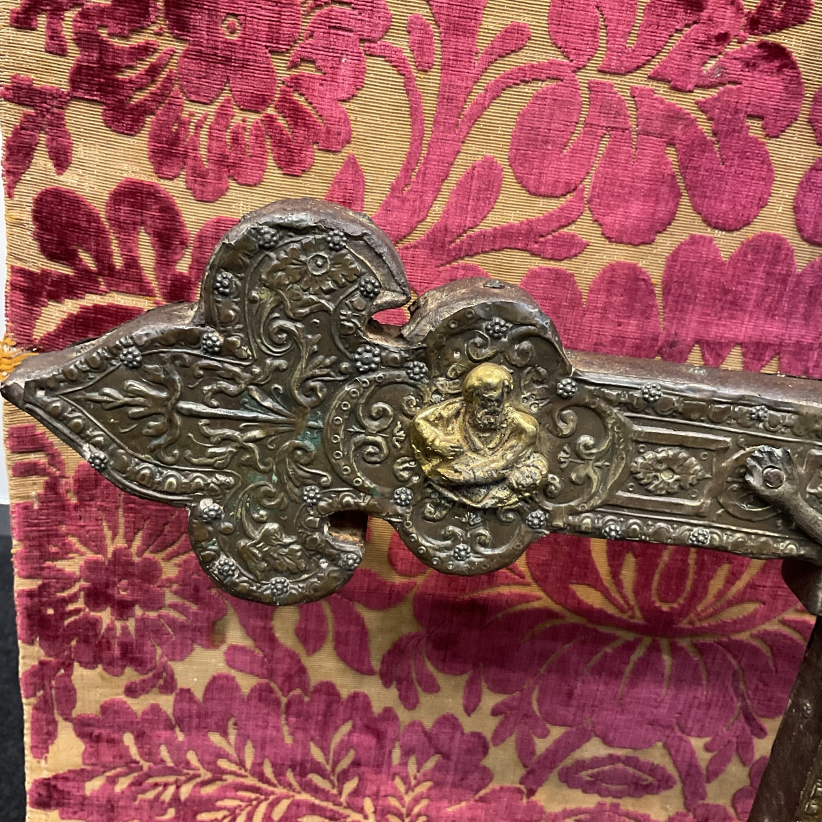 Croix de Procession , Cuivre repoussé, ciselé , anciennement argenté, Espagne ou Italie, XVème -photo-3