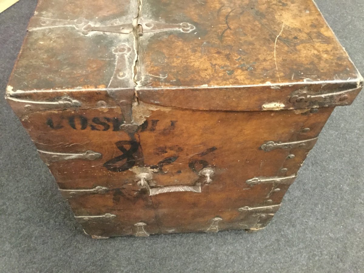 Horse-drawn Carriage Chest, Turkish Military, Wood Covered With Painted Leather, 17th Century-photo-6