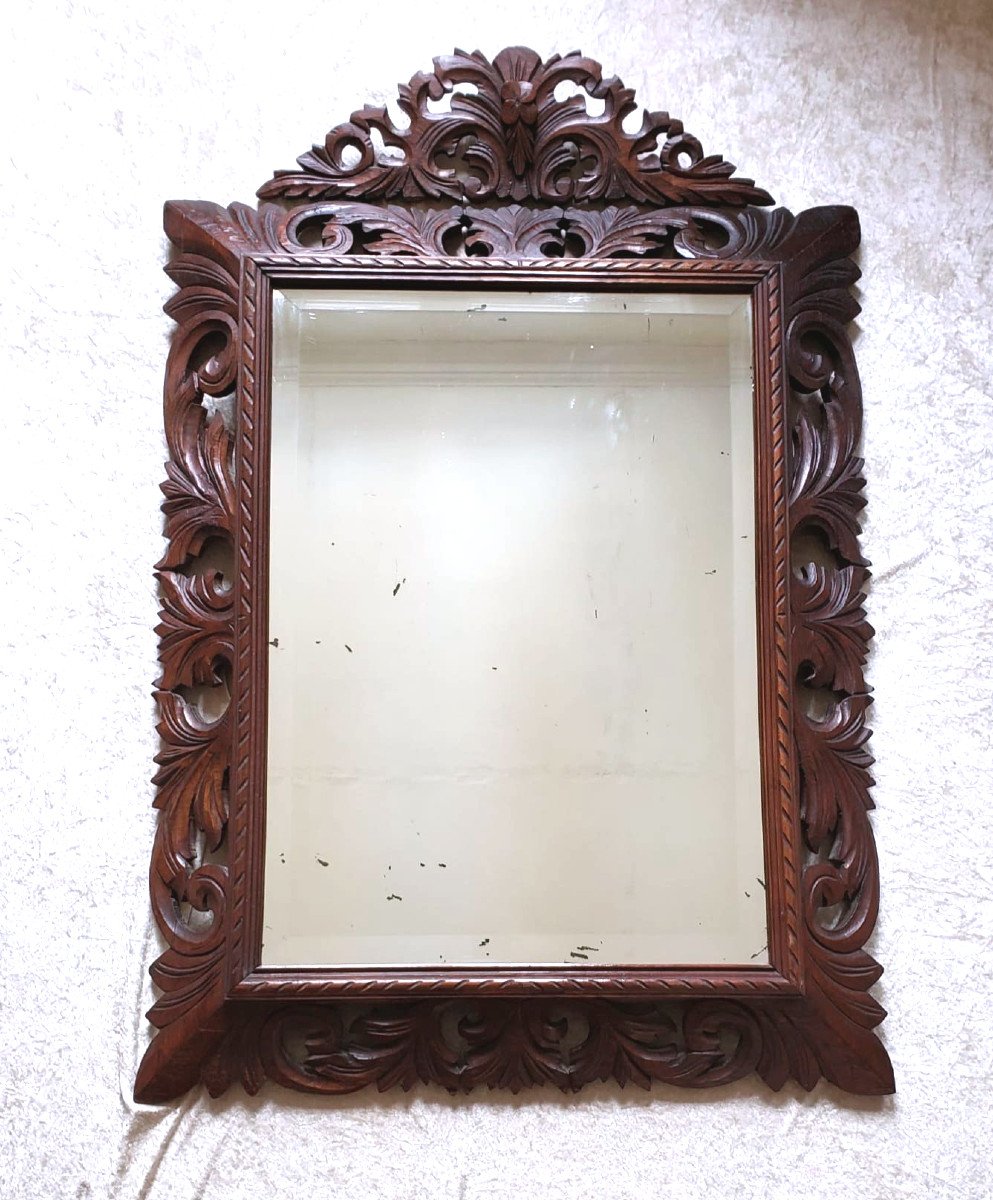 Neo-gothic Mirror In Mahagony And Oak, Decor With Acanthus Leaves. XIX°