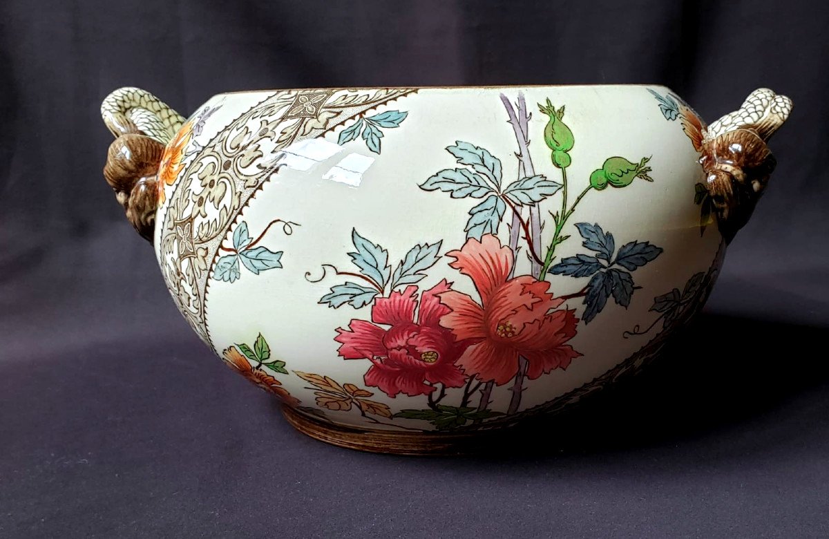 Important Cachepot With Floral Decor And Dolphin Handles - Gien XIX° 1875