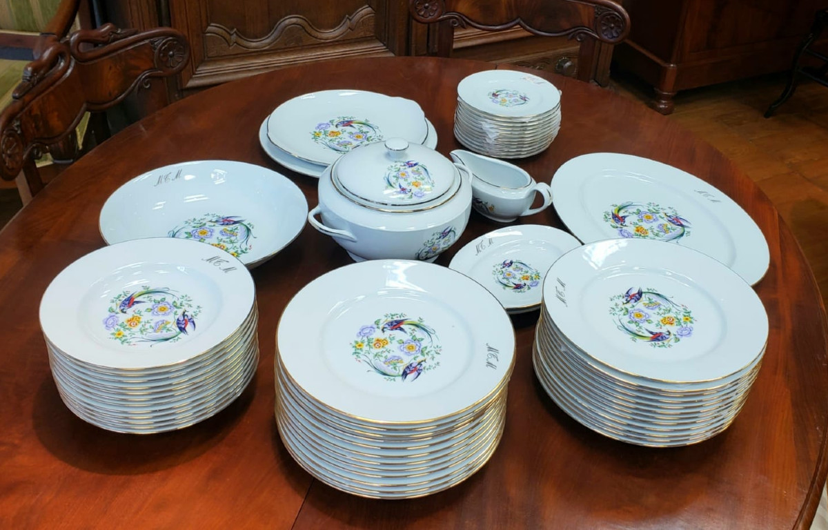Charles d'Ambasac 56-piece Limoges Porcelain Dinner Service With Mtm Monogram