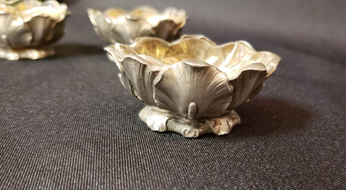 Set Of 4 Louis XV Style Silver Salt Cellars With Minerva Seal And Matching Small Spoons-photo-1