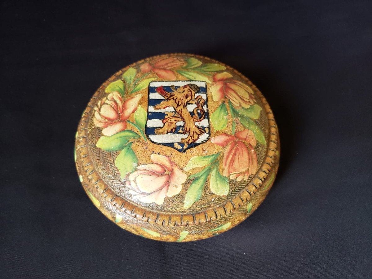 Large Round Spa Box In Guilloche Boxwood. Floral Motifs And Coat Of Arms Of Luxembourg. XIX °.-photo-4