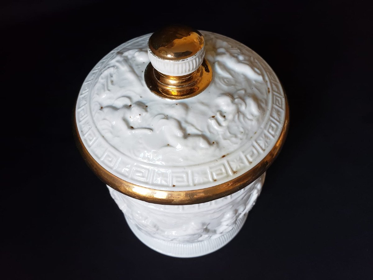 Porcelain Tobacco Pot Decorated With Nymphs-photo-4