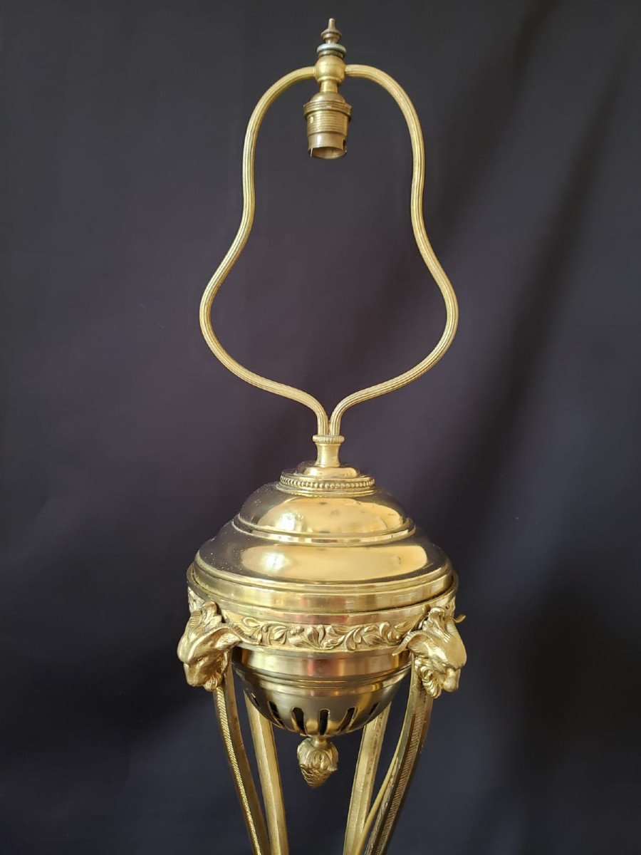 Importante lampe de bureau en bronze de style Empire d&eacute;but XX&deg;.  Hauteur 77 cm.-photo-5