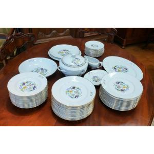 Service de table  en porcelaine de Limoges 56 pièces Charles d'Ambasac chiffré MTM