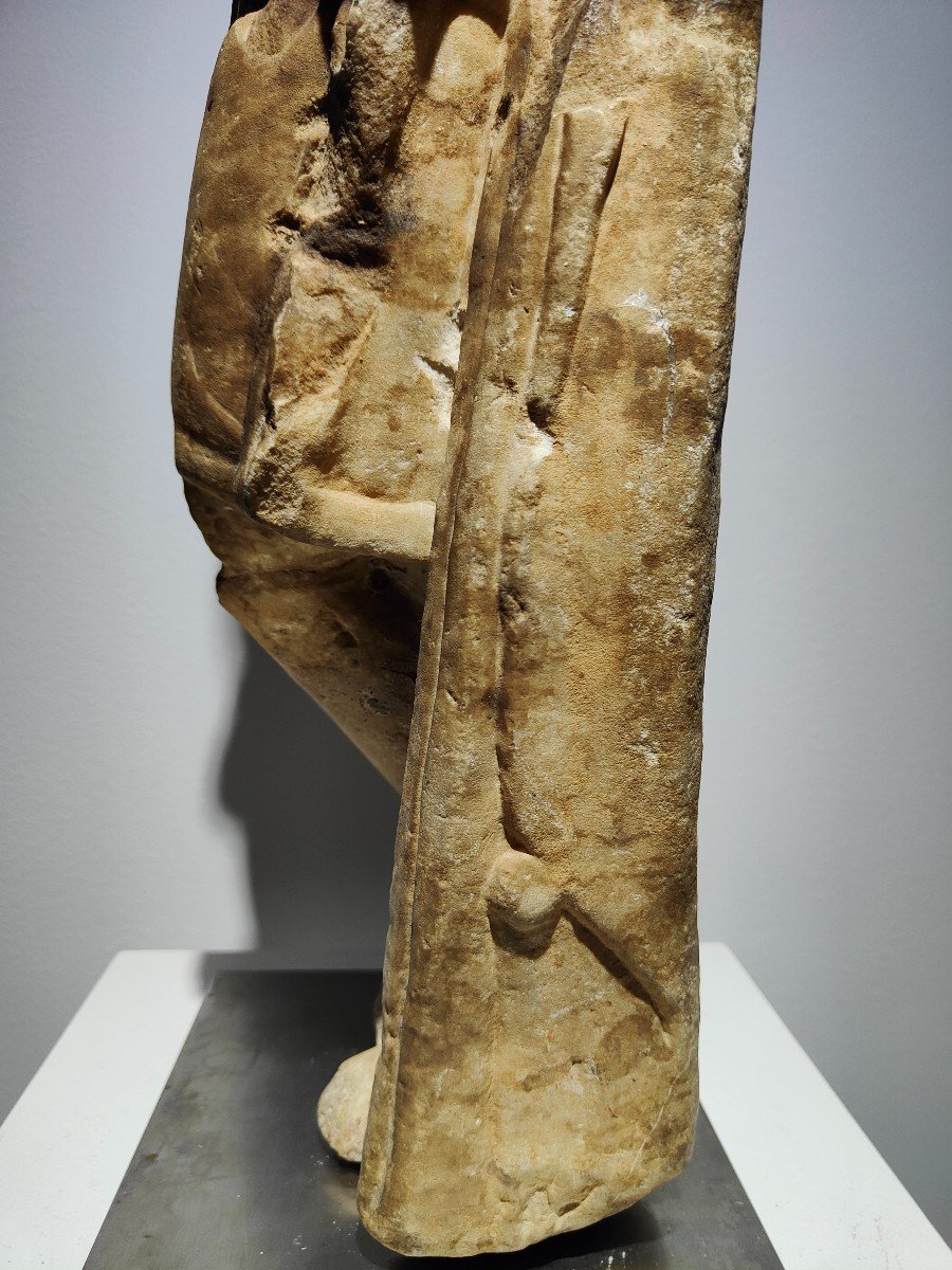 Un Romain  Sculpture En Marbre Sous La Forme d'Un Jeune Personnage Dace Barbare-photo-7