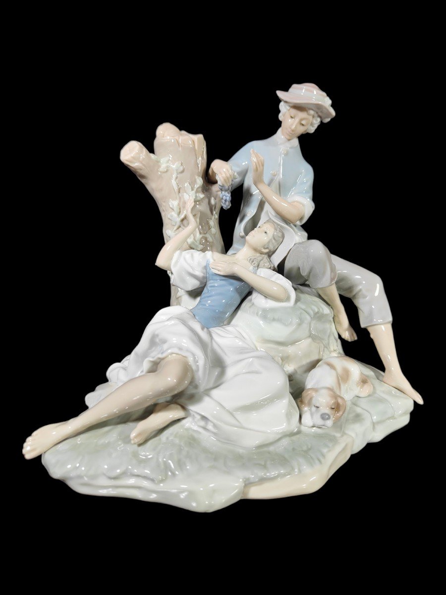 Romantic Lladro Porcelain Sculpture-photo-2