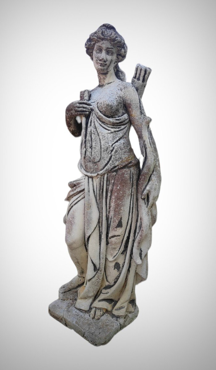 Sculpture De Jardin Representant : Artemis