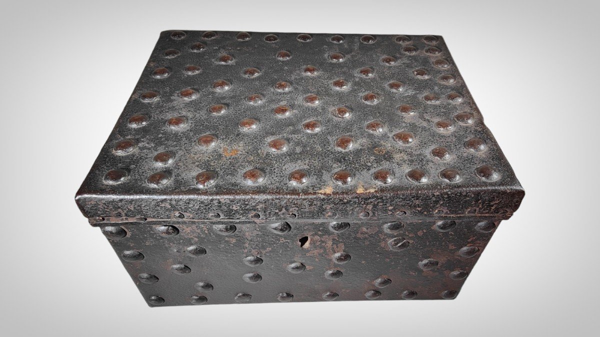 Wrought Iron Box With Secret 18th Century-photo-7