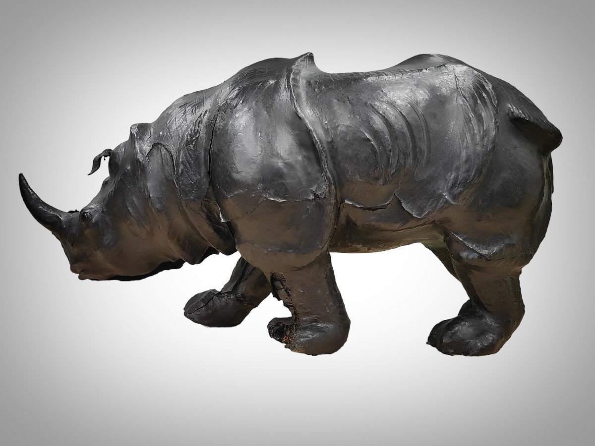 Large Leather Rhinoceros From The 50s - Quality European Decorative Work With Details