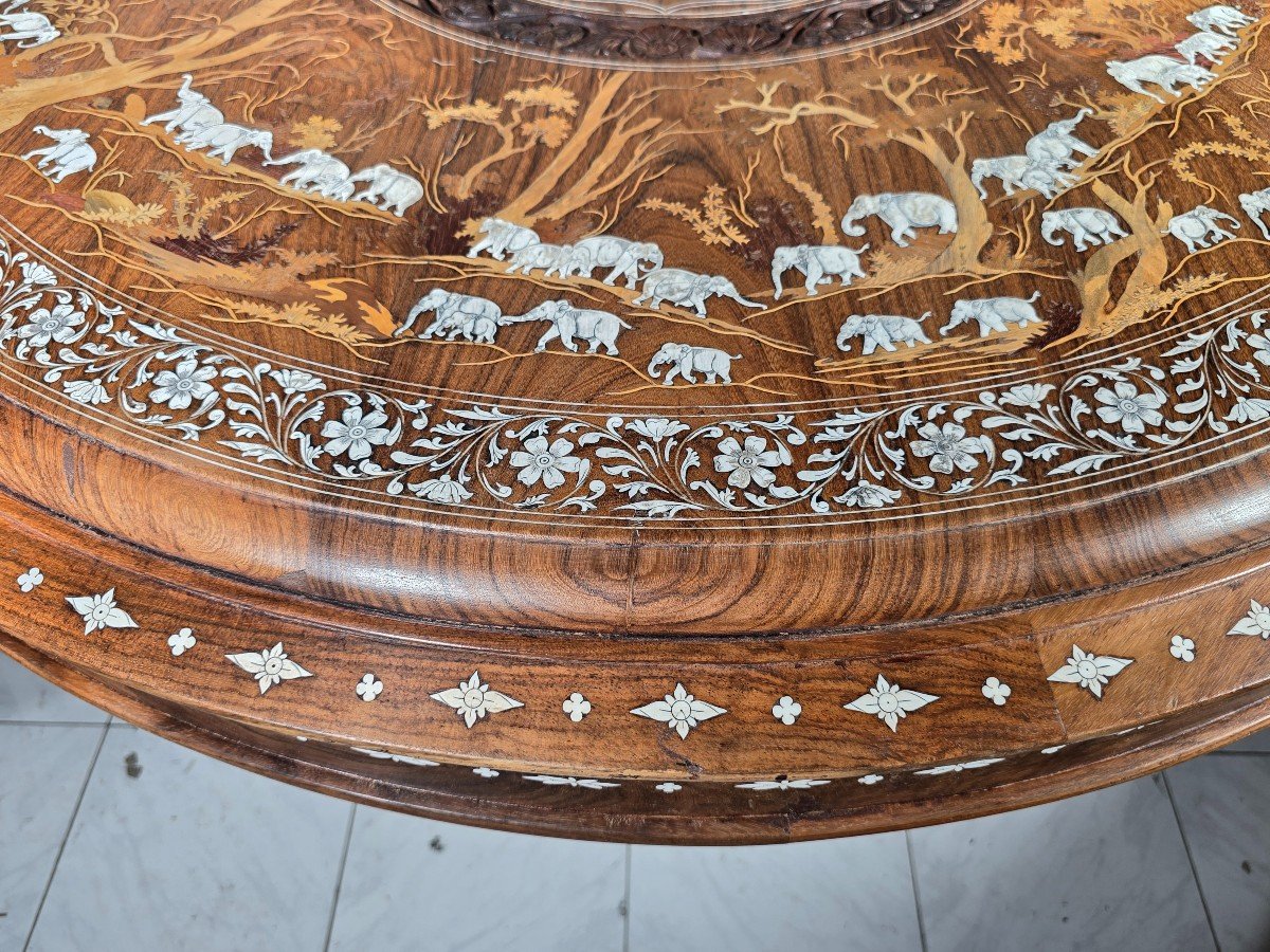  Découvrez Cette  Table Anglo-indienne Du XIXe Siècle !-photo-6