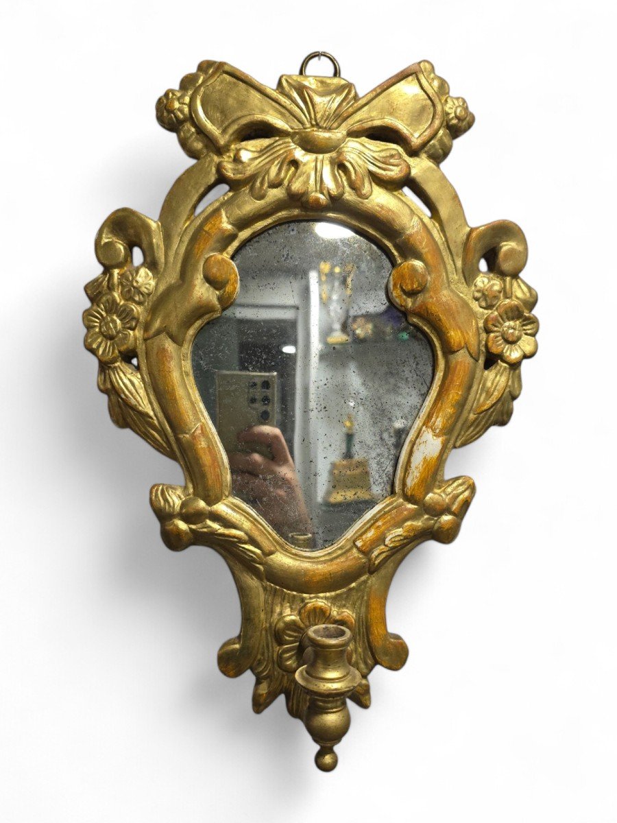 Petit Miroir Corne d'Abondance En Bois Doré Du XIXe Siècle Avec Bras De Bougie