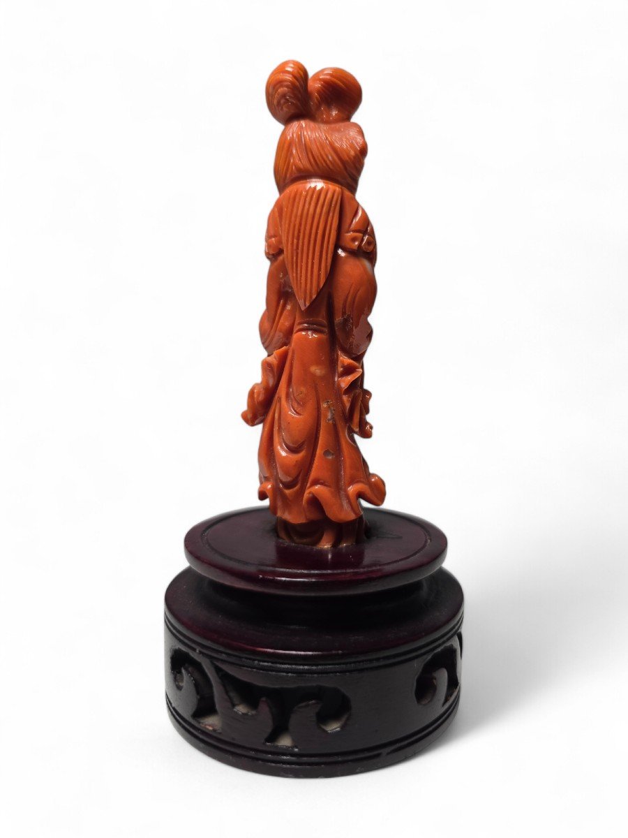  Sculpture En Corail Rouge Des Années 1930 Représentant Une Dame Chinoise-photo-4