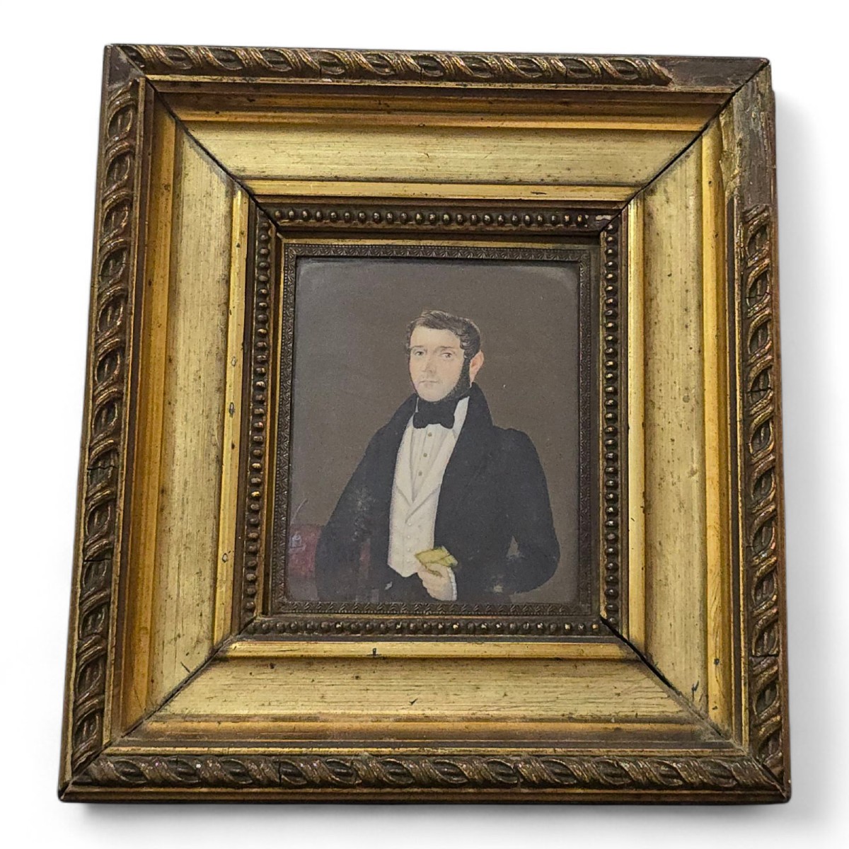 Miniature Française Du XIXe Siècle – Portrait d'Un Gentilhomme