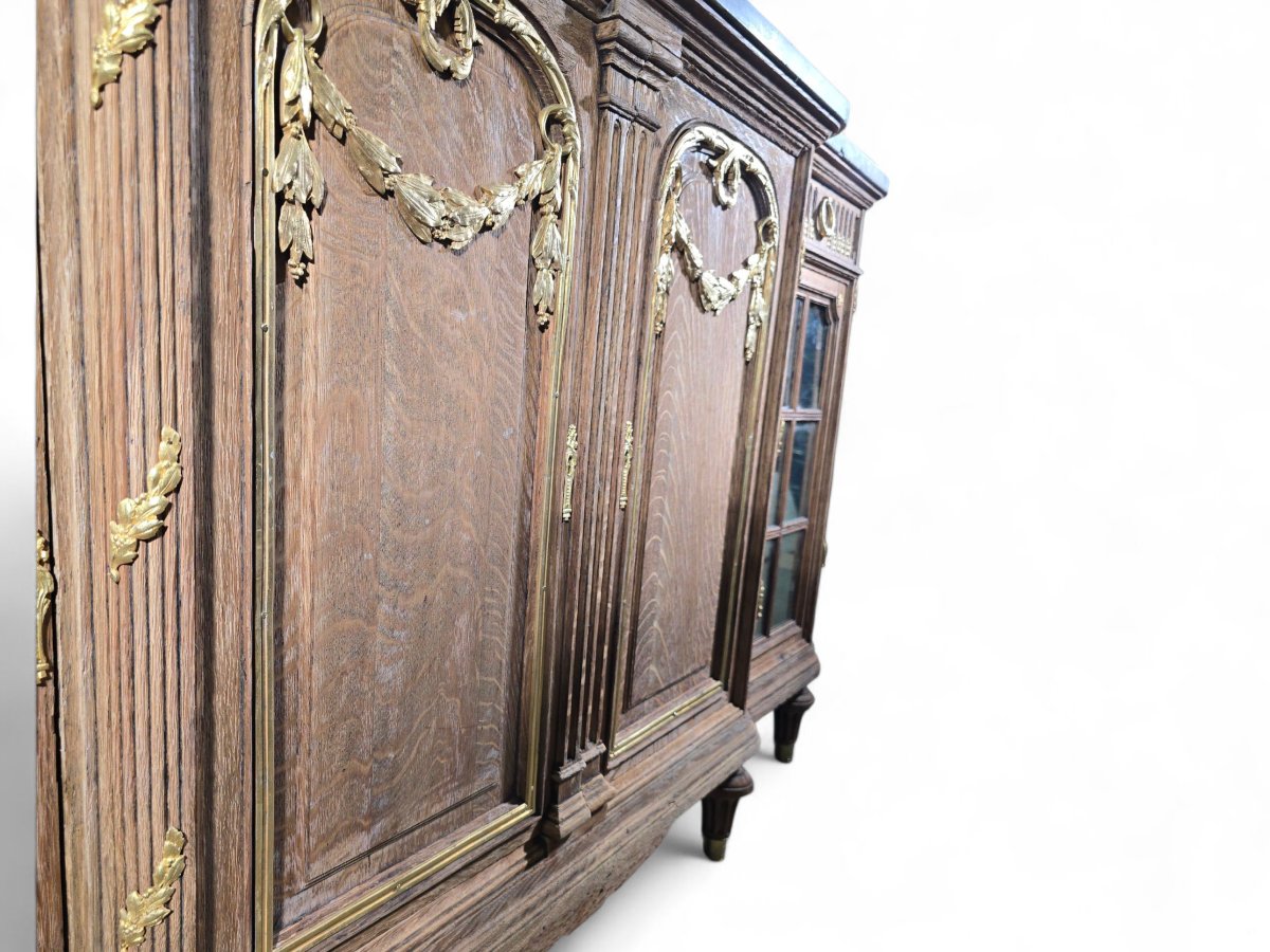 Grand buffet en chêne orné de bronze doré et marbre – XIXe siècle-photo-3