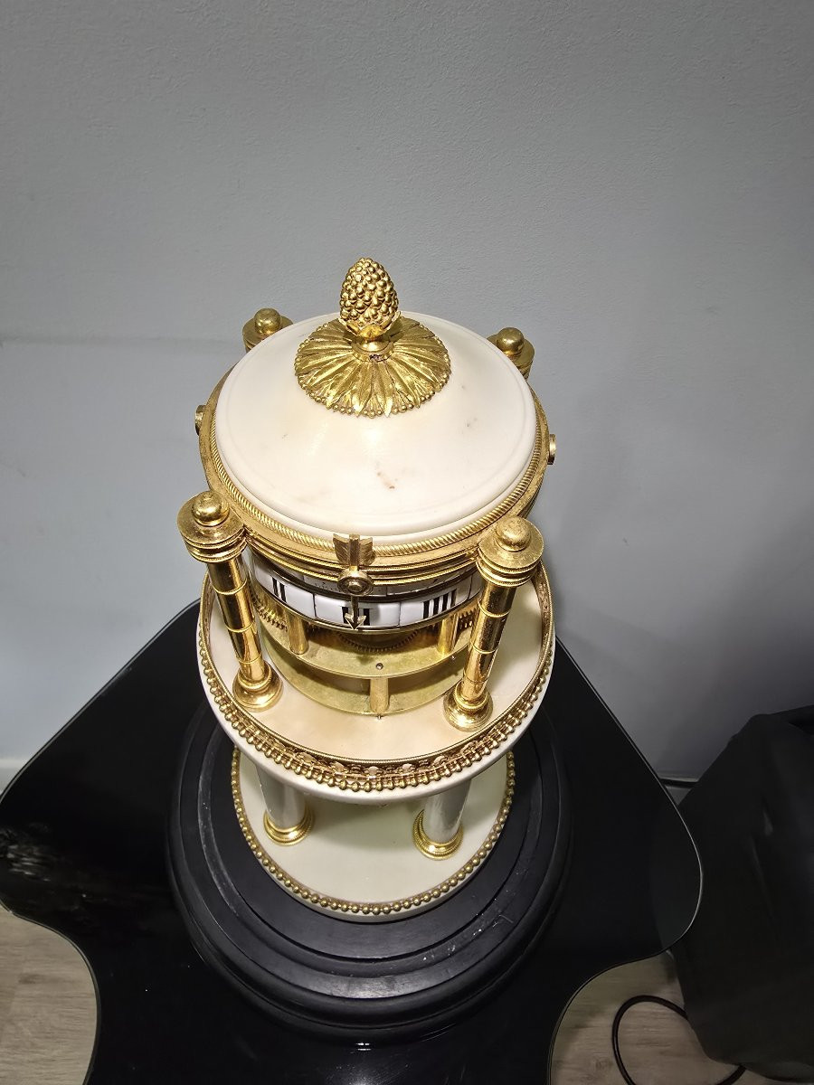 Rare 18th Century Clock In Marble And Gilded Bronze – Signed “le Chopie à Paris”-photo-6