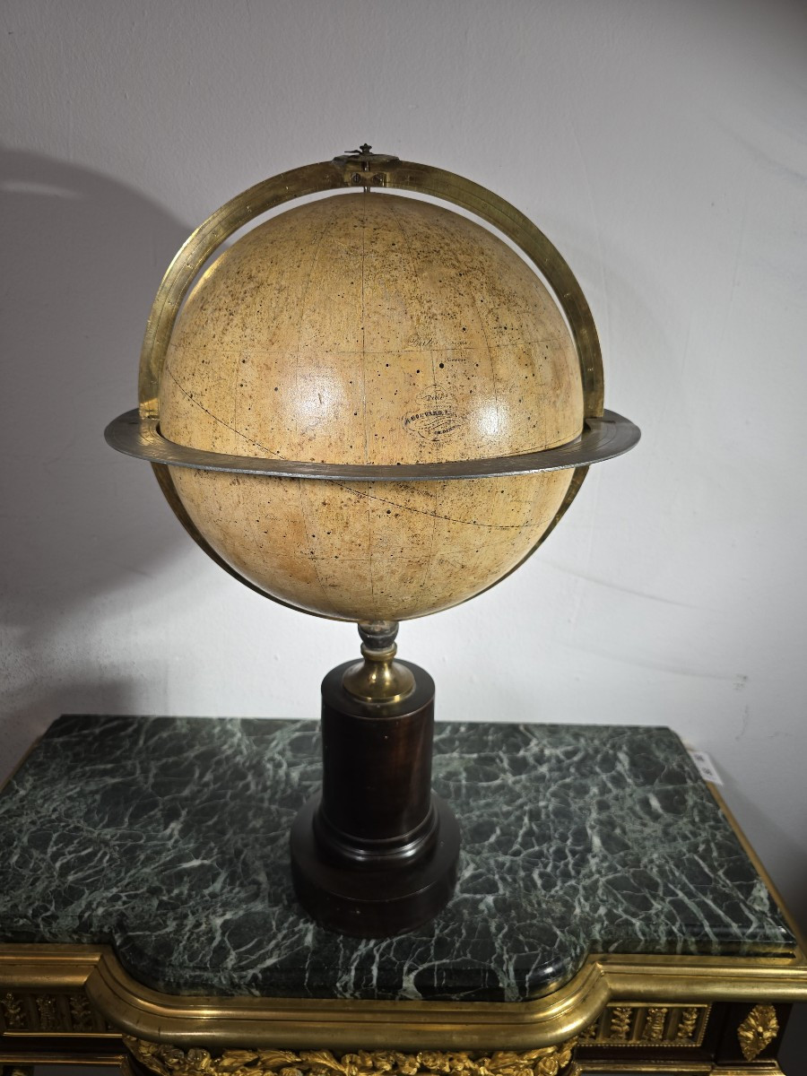 Globe céleste du XIXe siècle par Charles Dien, signé et dédié à M. A. Bouvard
