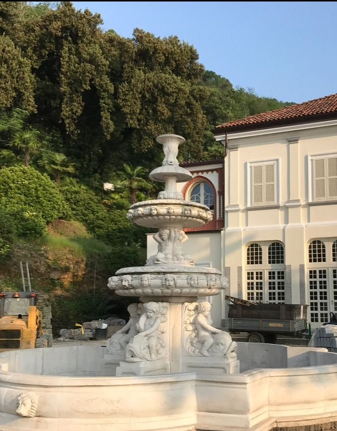 Monumental Fountain In Hand-carved Italian Marble, 5 Meters In Diameter-photo-2