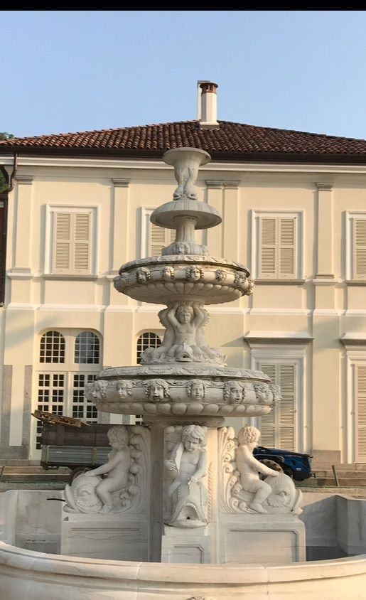 Monumental Fountain In Hand-carved Italian Marble, 5 Meters In Diameter-photo-1