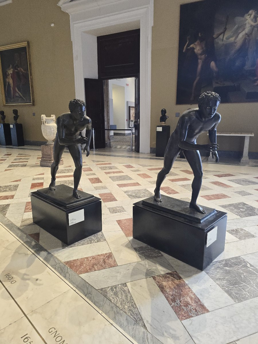 Paire de coureurs en bronze de Pompéi, d'après les originaux du Ier siècle avant J.-C.-photo-2