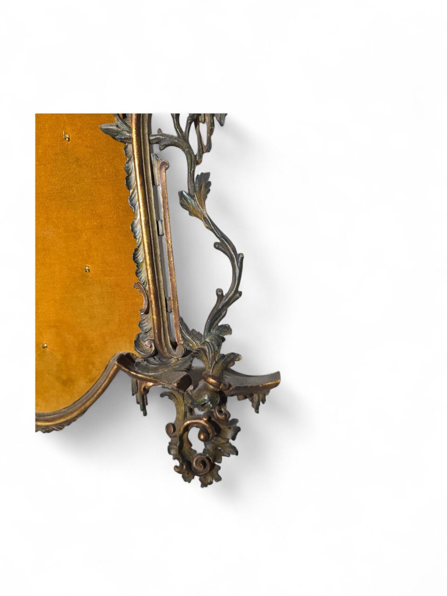 Panneau porte-médailles italien du XIXe siècle en bois sculpté et peint, en forme de pagode-photo-4