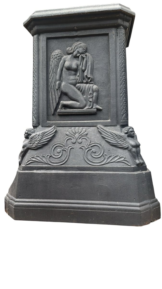 Set Of Four Large Cast Iron Sculptures Representing The Four Seasons — Italy, Years-photo-2