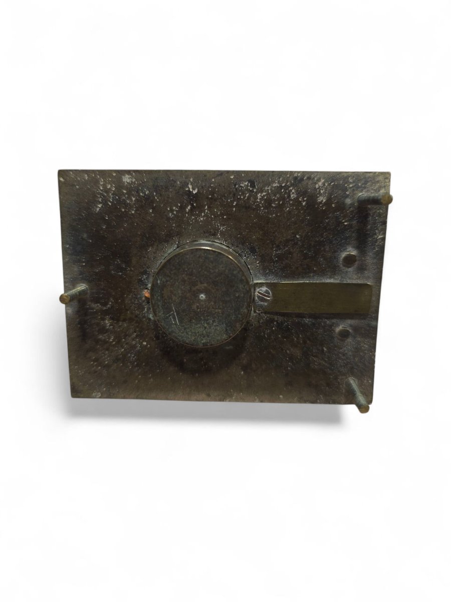 A 19th-century Asian Portable Bronze Sundial Adorned With Semi-precious Stones.-photo-2