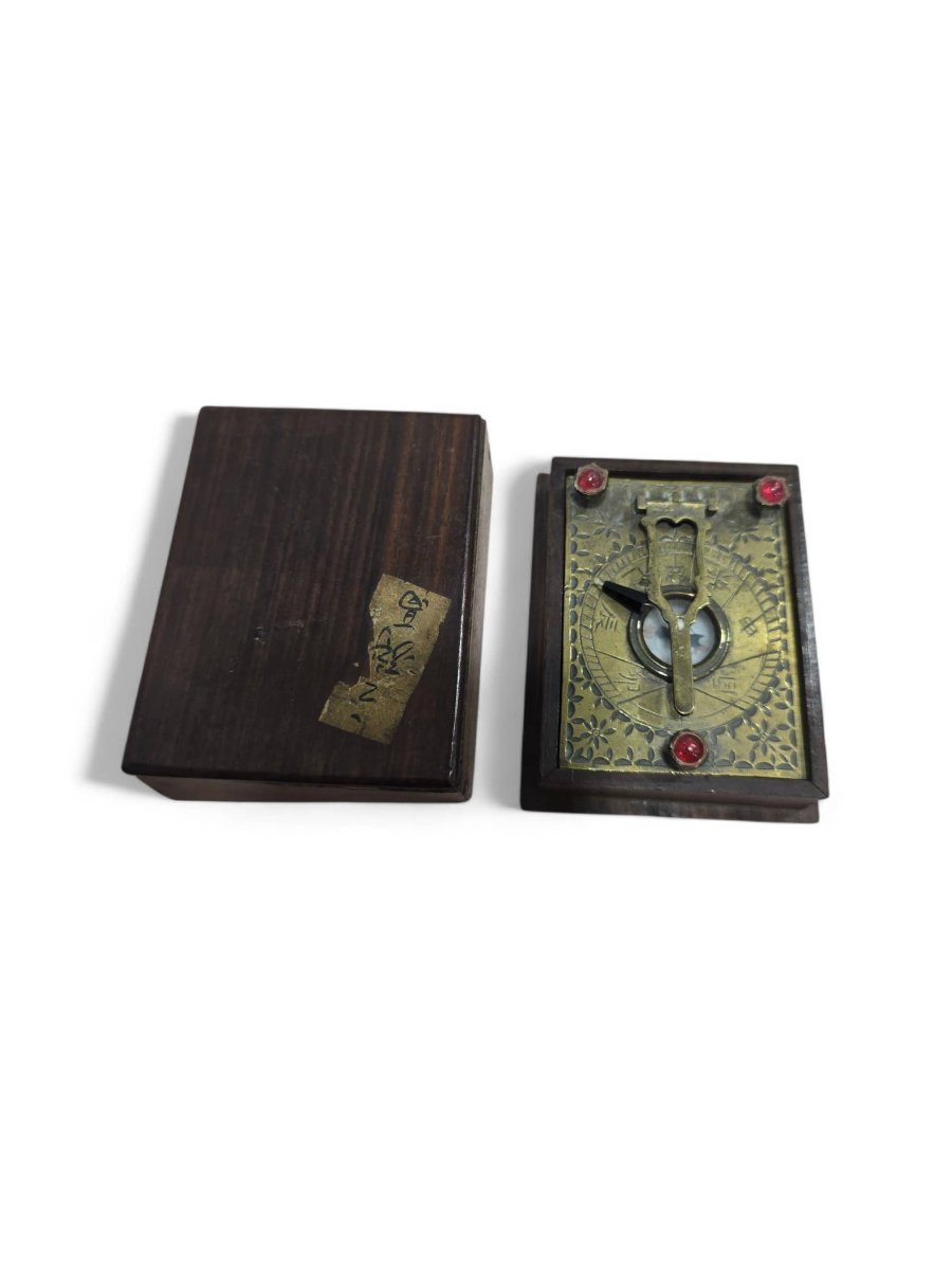 A 19th-century Asian Portable Bronze Sundial Adorned With Semi-precious Stones.-photo-3