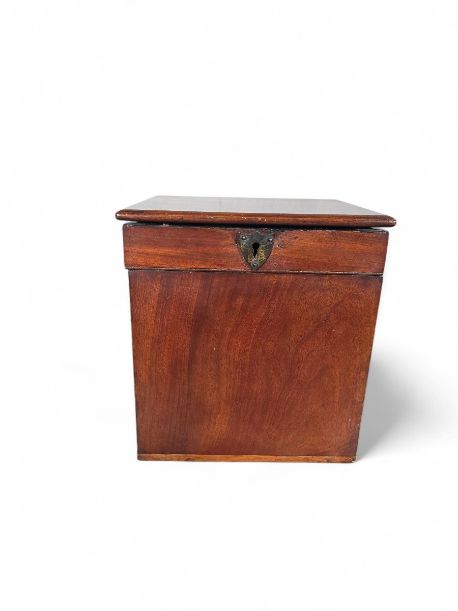 Coffret médical portatif du XIXe siècle avec instruments médicaux partiels-photo-2