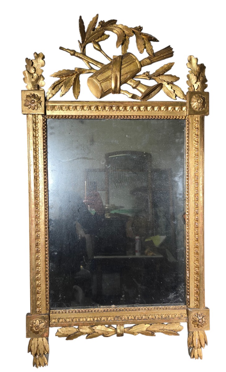 18th-century French Mirror In Gilded Wood With Original Glass