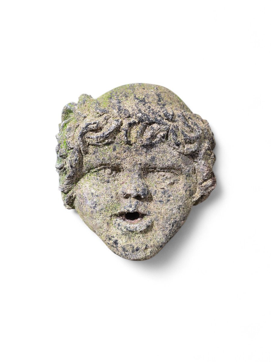 19th-century Vicenza Stone Fountain Spout In The Shape Of A Child's Head-photo-2