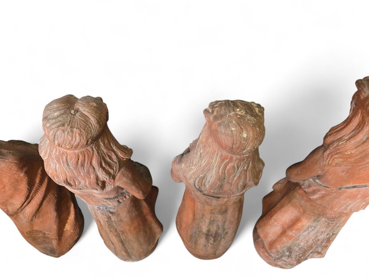 Ensemble de quatre statues en terre cuite toscane du milieu du XXe-photo-4