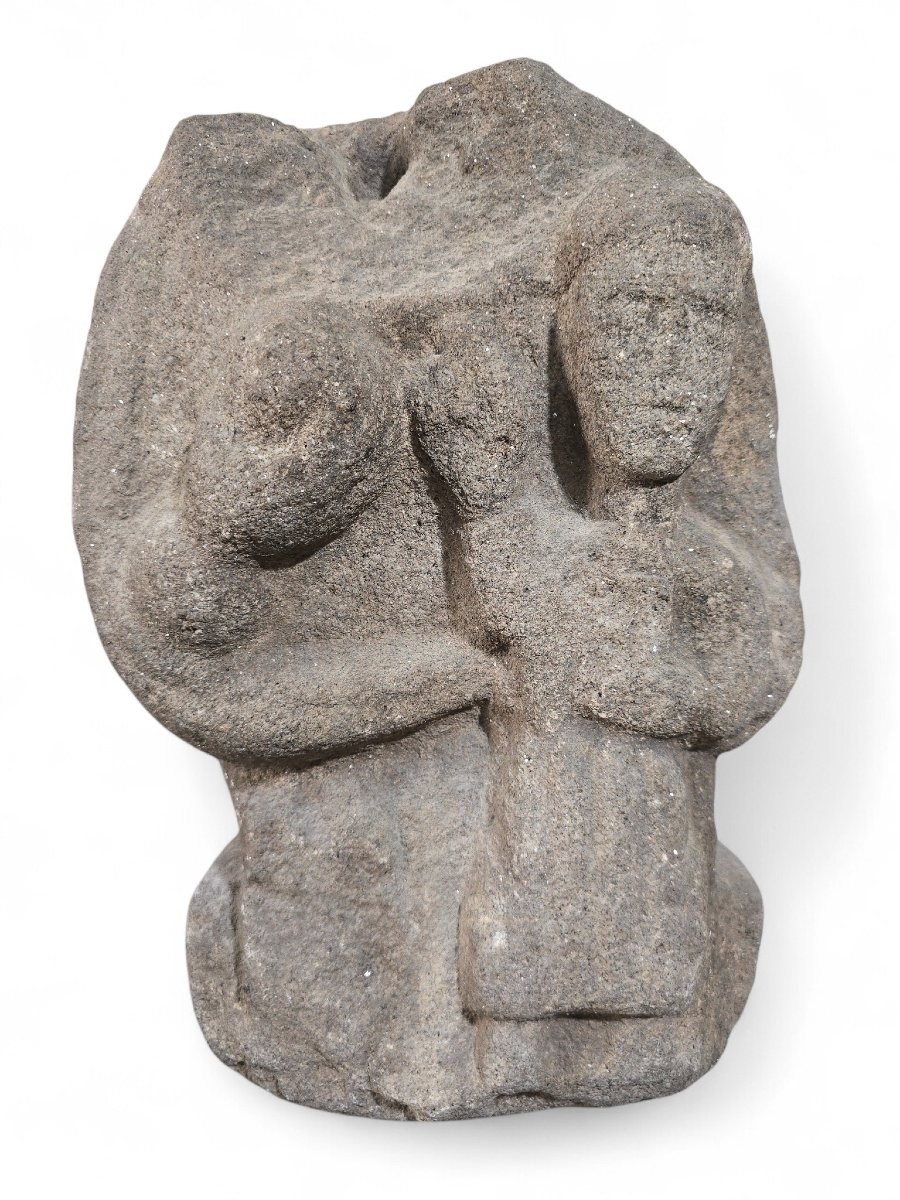 14th-century Romanesque Sculpture In Carved Stone Depicting The Virgin And Child-photo-4